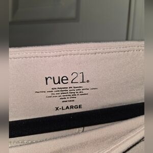 Rue21 Beige Biker Shorts - X-Large